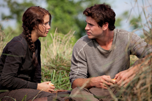 Hunger Games movie satifies viewers starved for adventure.
