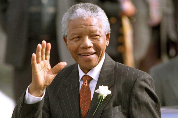 South+African+President+Nelson+Mandela+makes+his+way+to+Parliament+in+Cape+Town%2C+South+Africa%2C+in+this+May+9%2C+1994%2C+file+photo.+Mandela+died+on+Thursday%2C+Dec.+5%2C+2013.