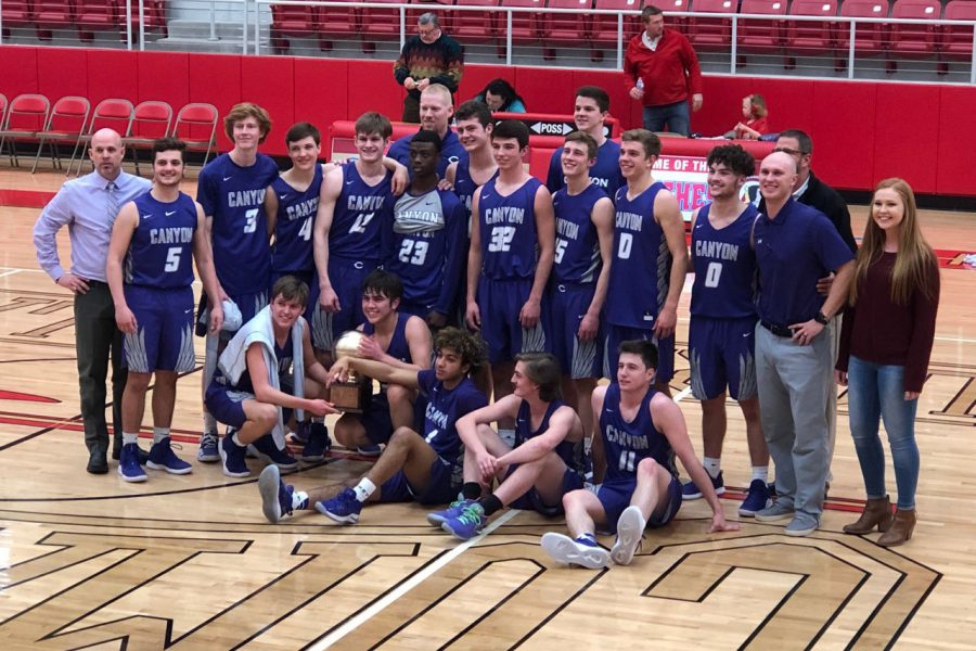 The+boys+basketball+team+were+Bi-District+Champions+after+a+52-45+win+over+Perryton.