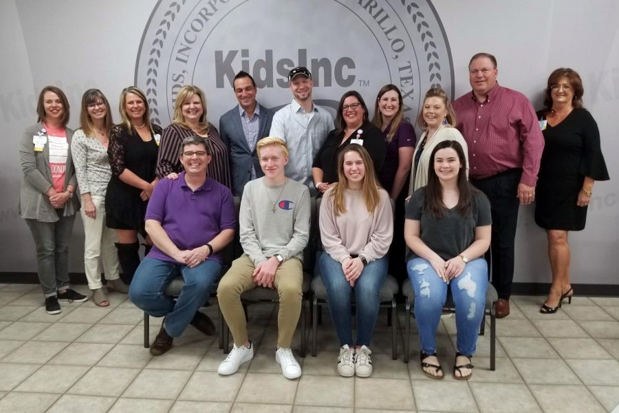 With representatives from Kids Inc. Donor Days behind them, Key Club adviser Lance Culbert and Key Club officers Rody Swift, Ally McBroom and Kathryn Culbert are recognized as winners of the contest.
