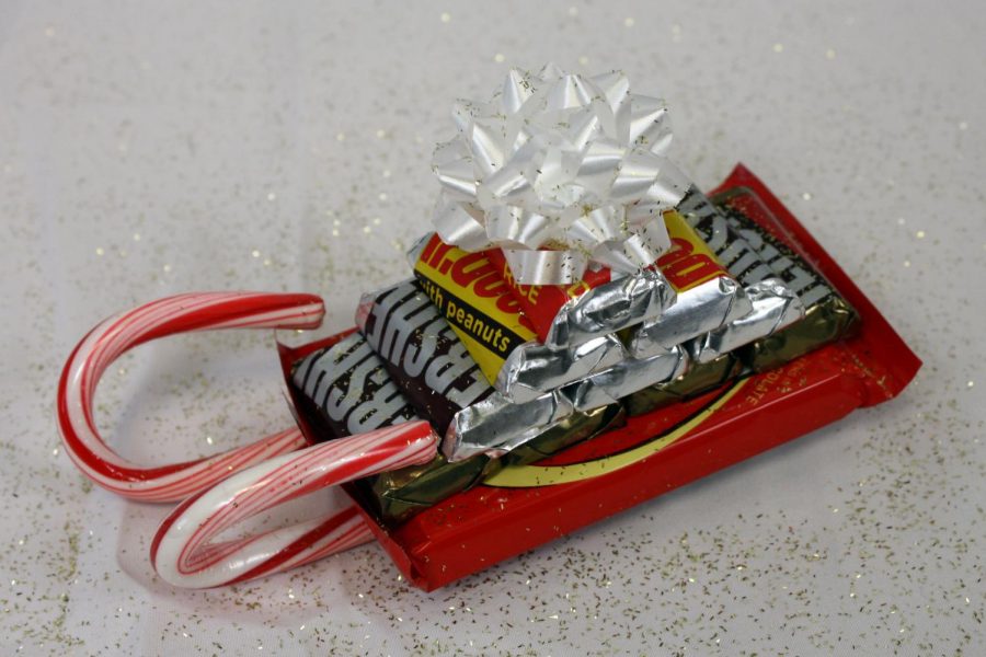 The sleigh craft is easy to make and candy can be personalized for a certain recipient.